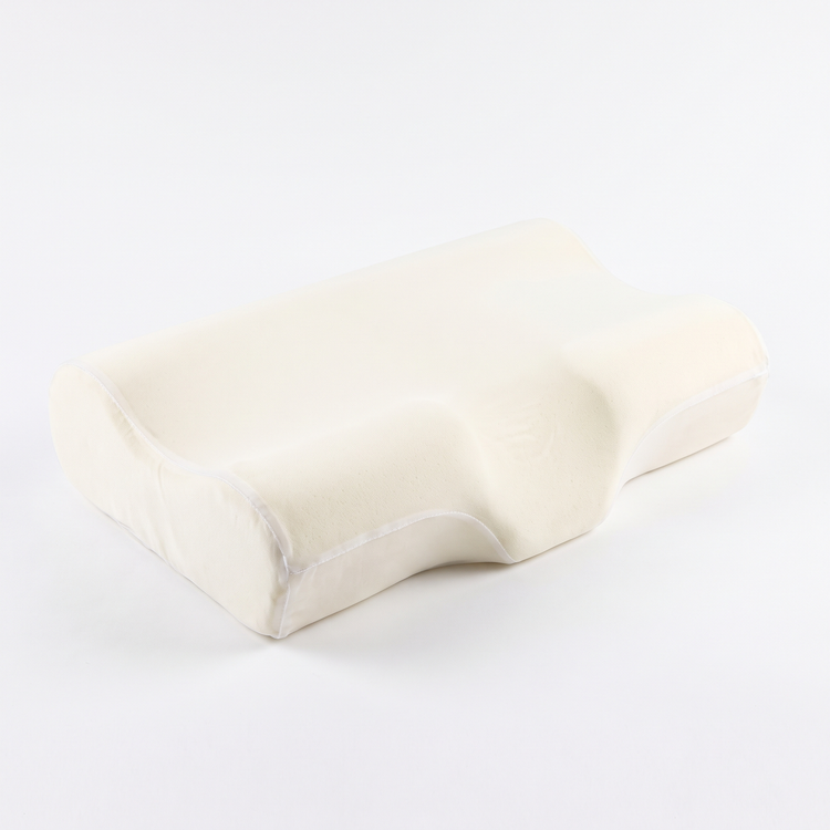 Oreiller cervical en forme de C — packshot fond blanc